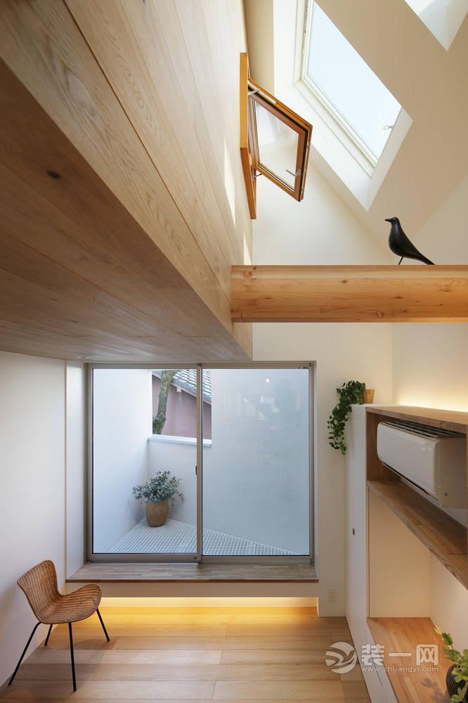 日本装修案例狭长型房子装修效果图