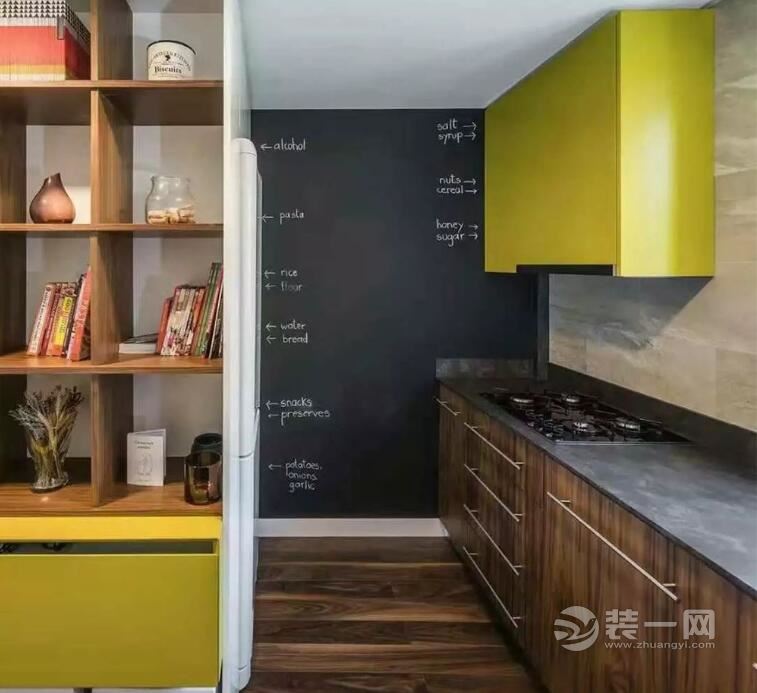 北欧70平米两居室设计 厨房创意黑板墙设计太有趣